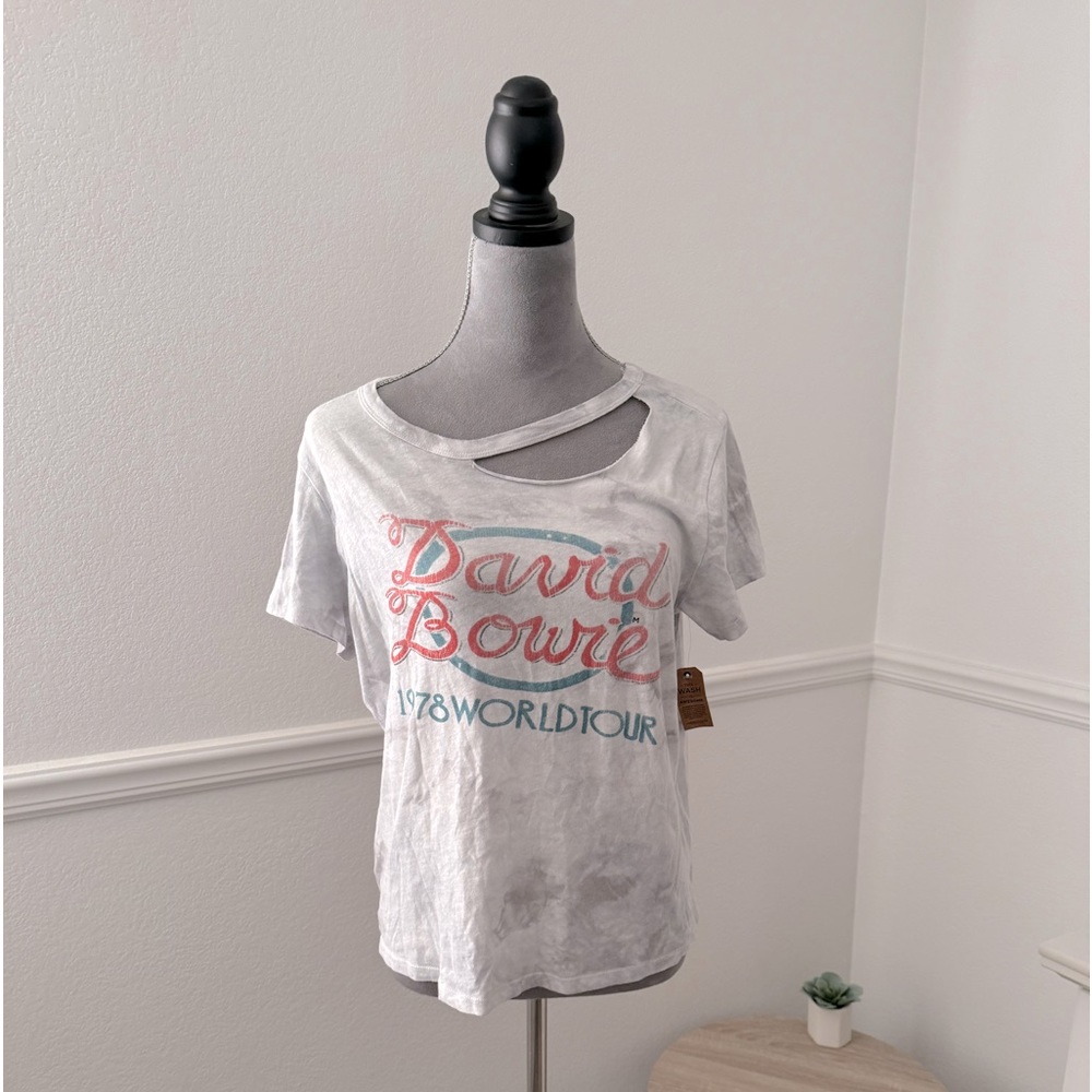 New Urban Outfitters David Bowie Women’s Tee